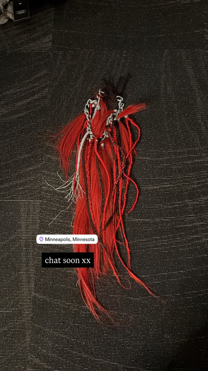 FKA twigs updates tweet media