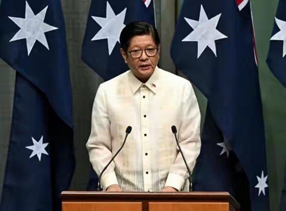 hello world tweet media