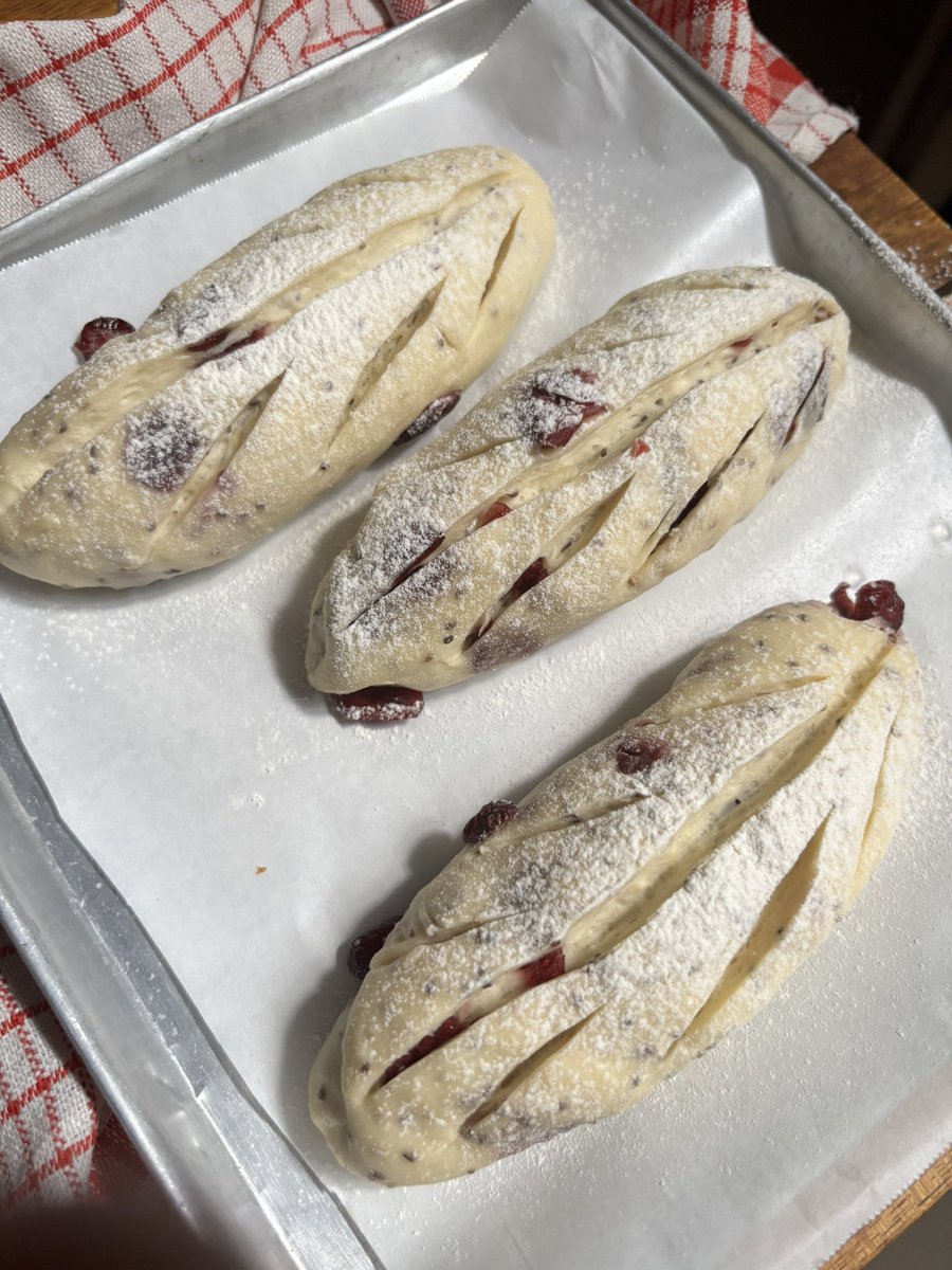 v i c a 🍉🍓👩‍🍳 tweet media