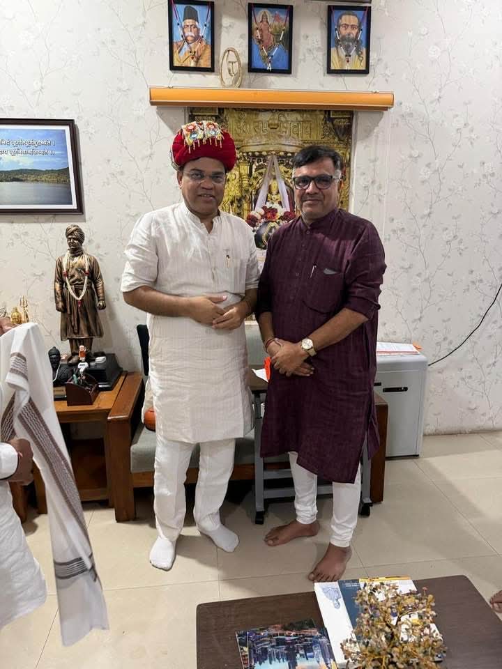 ભારતીય જનતા પાર્ટી ના સંગઠન મહામંત્રી શ્રી રત્નાકરજી ને એમના નિવાસસ્થાને જઈને જન્મદિન ની શુભેચ્છા પાઠવી.
🪷🪷🪷🪷🪷

<a href="/ratnakar273/">Ratnakar</a>