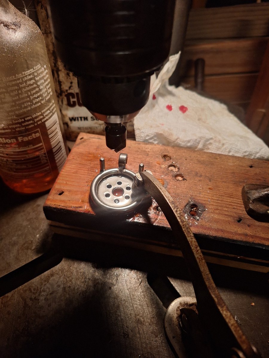 Lithiated Lesbian Doll tweet media