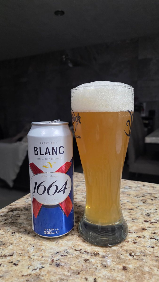 Anos sin tomar una #1664 Blanc... Muy buenas como siempre 👌 . #beerlover