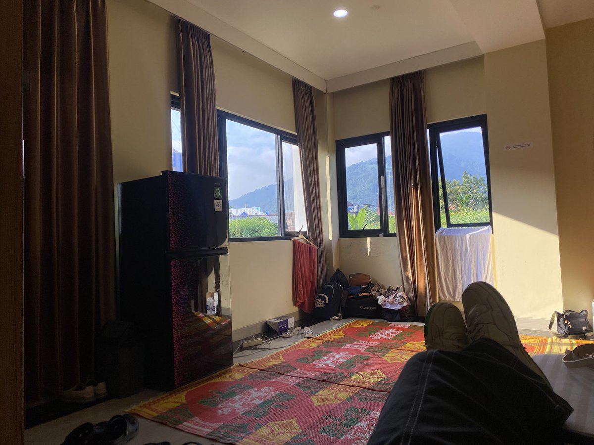 𓃱abcdEfghijkL tweet media