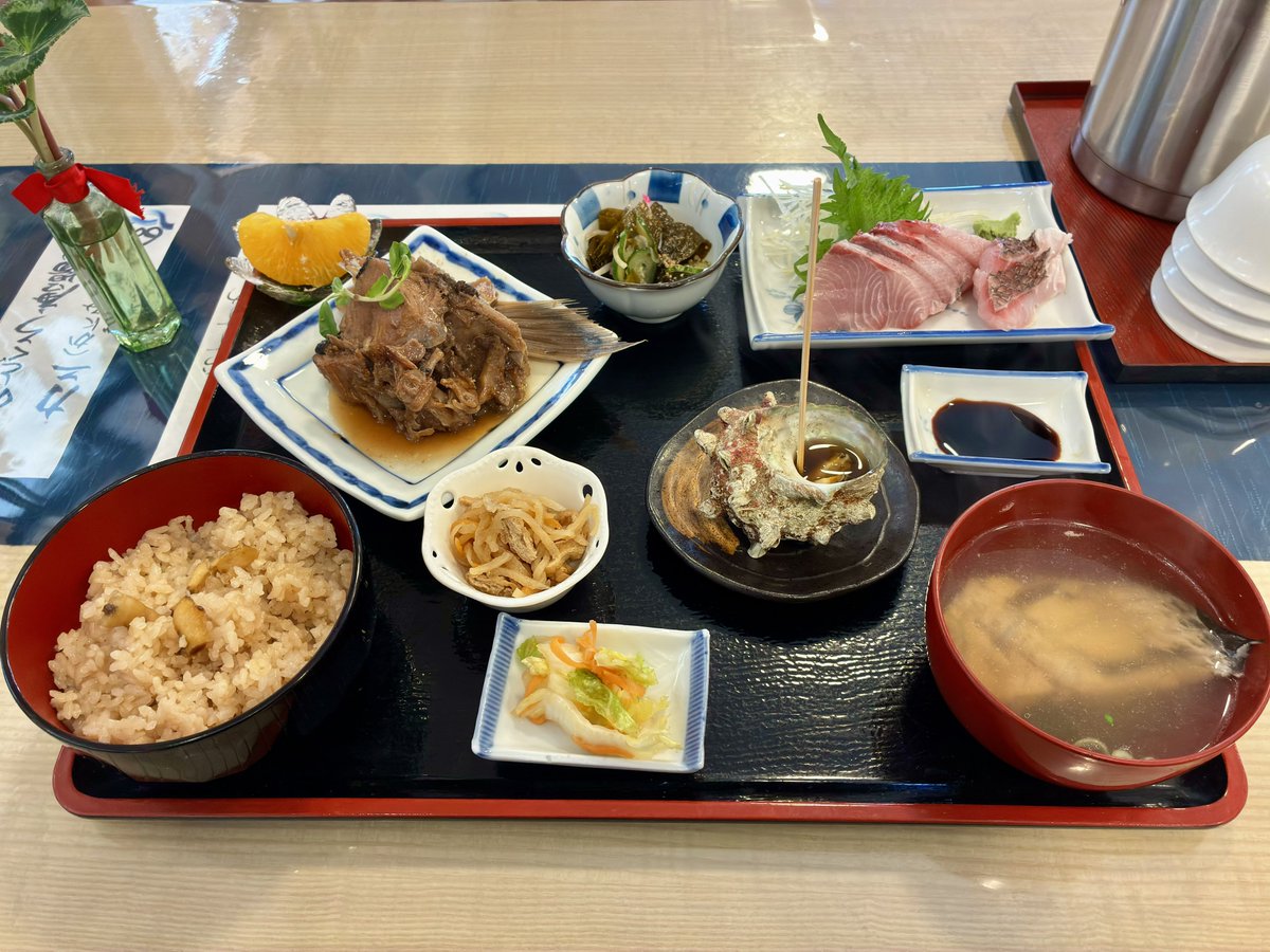 いであ tweet media