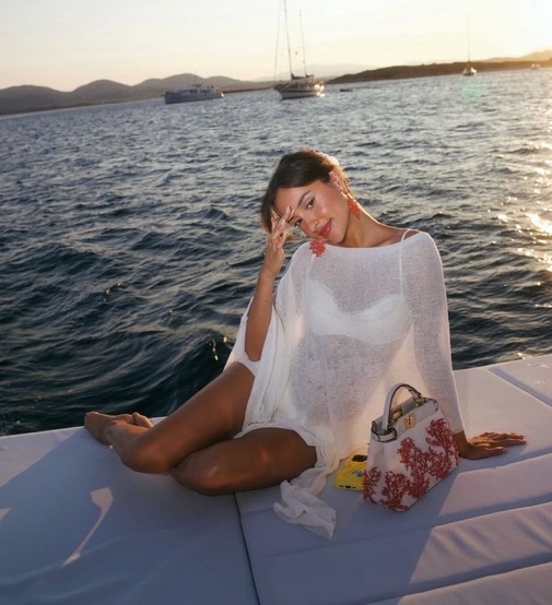 B ☆ ♡ tweet media