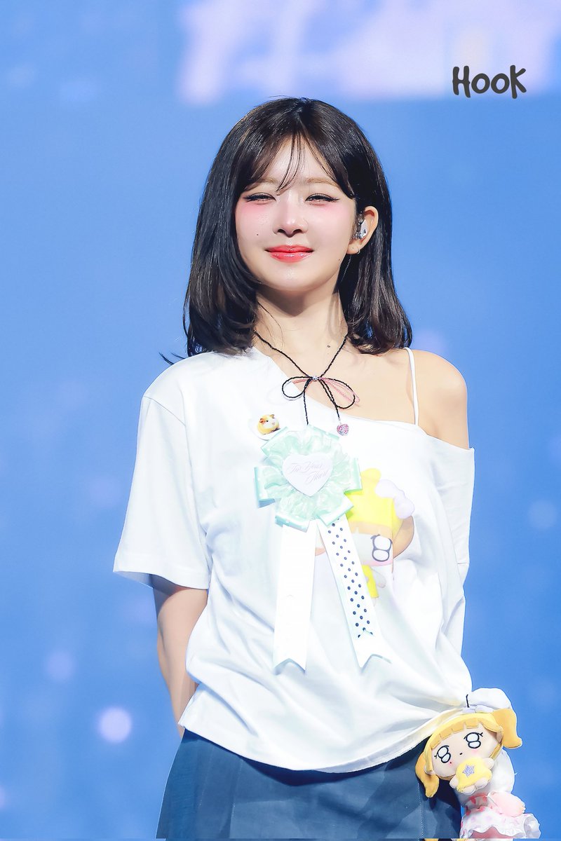 hourlynaoirei's tweet photo. #IVE #REI #아이브 #레이 #レイ https://t.co/iuiZ2QYCrY