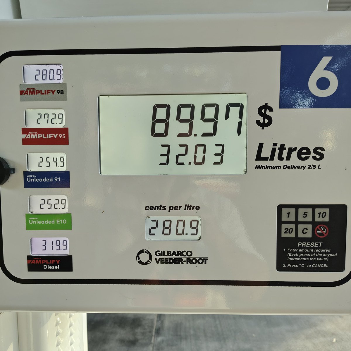 David Lamberton tweet media