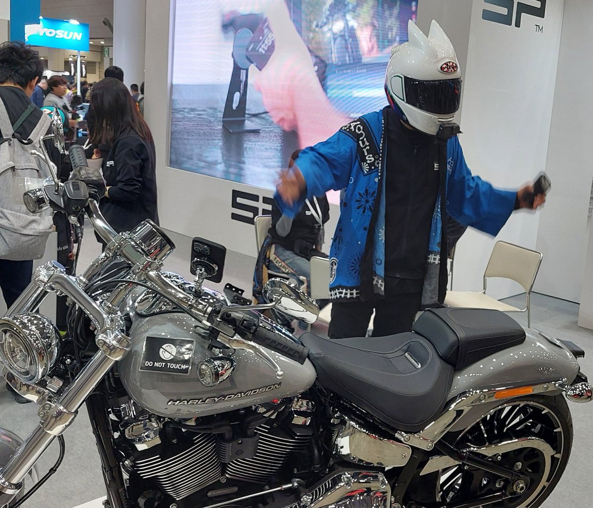 ネコカズくん発見😆
 #東京モーターサイクルショー