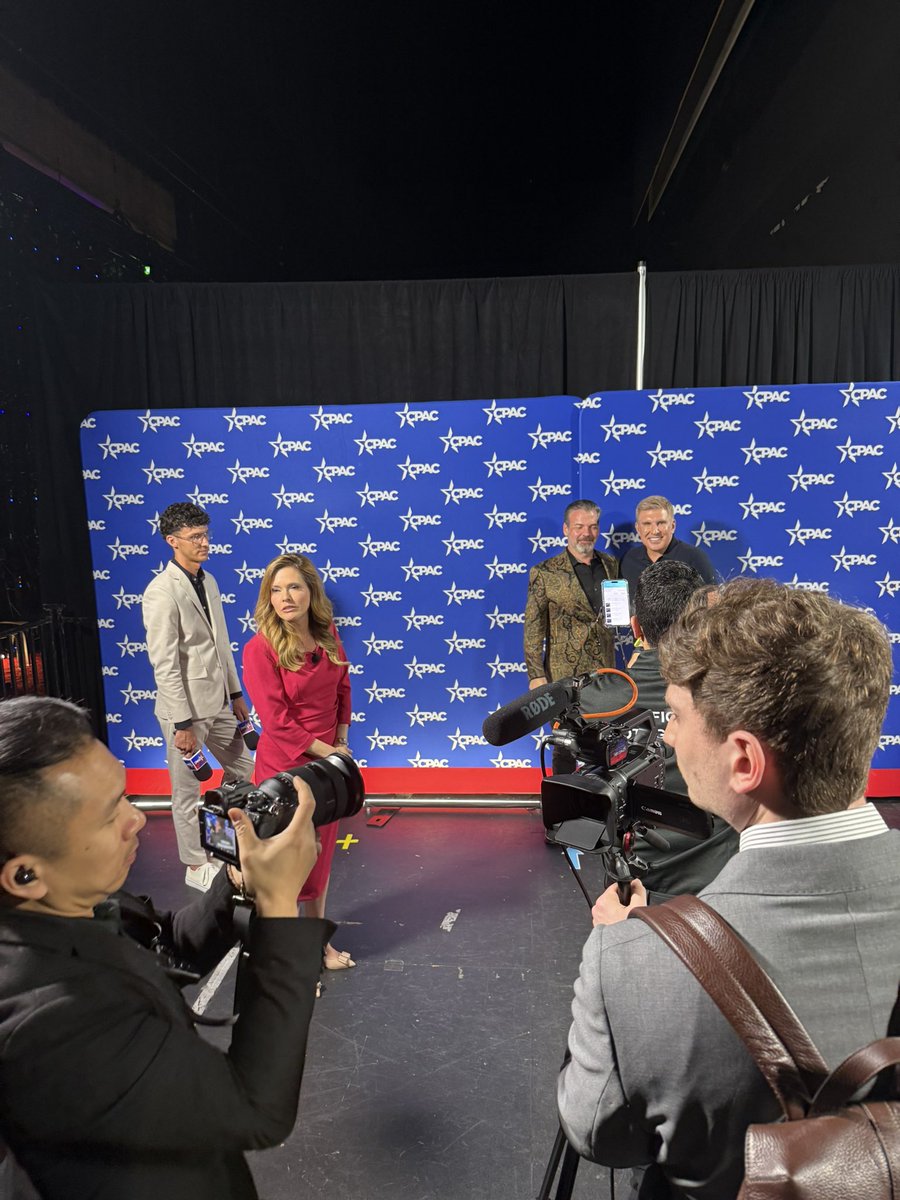 jeffgrenell's tweet photo. Our world’s collided @CPAC

The knowledge &amp; wisdom of my brother @richardgrenell and the rooms God has placed him is inspiring

His pace in a chaotic world, focus on people, and understanding of the issues sets him apart

So many young leaders, veterans, &amp; persecuted believers https://t.co/IS3pde3KfD
