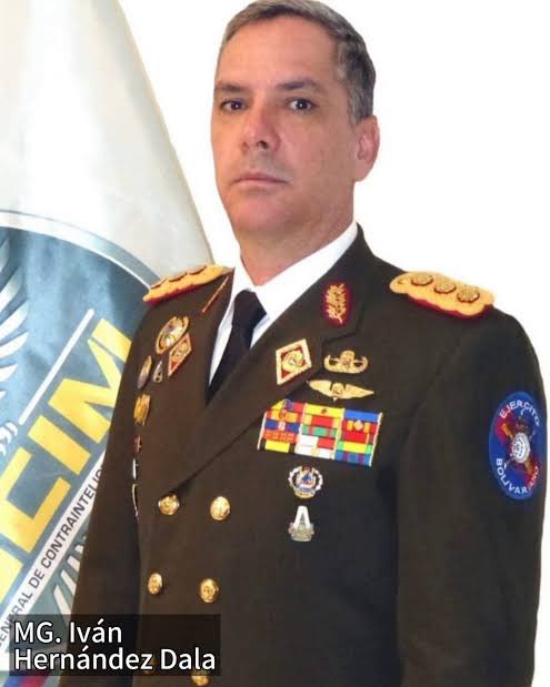 Ulul4r's tweet photo. Les recuerdo que el General Hernández Dala está como presidente de CANTV. https://t.co/6b4m8oJFsL