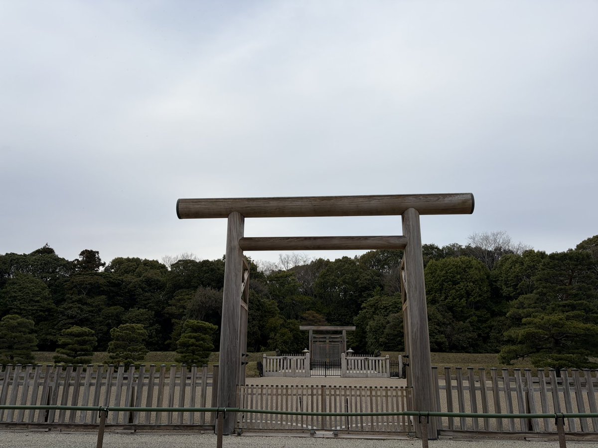 日本は世界で最も長く続く国といわれ、その歴史は皇紀2686年になります