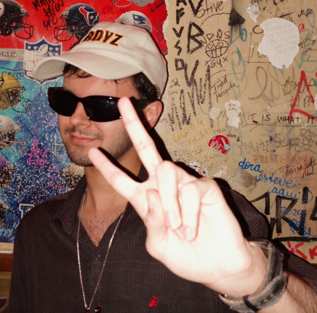 alecˢᵖᶠᶜ tweet media