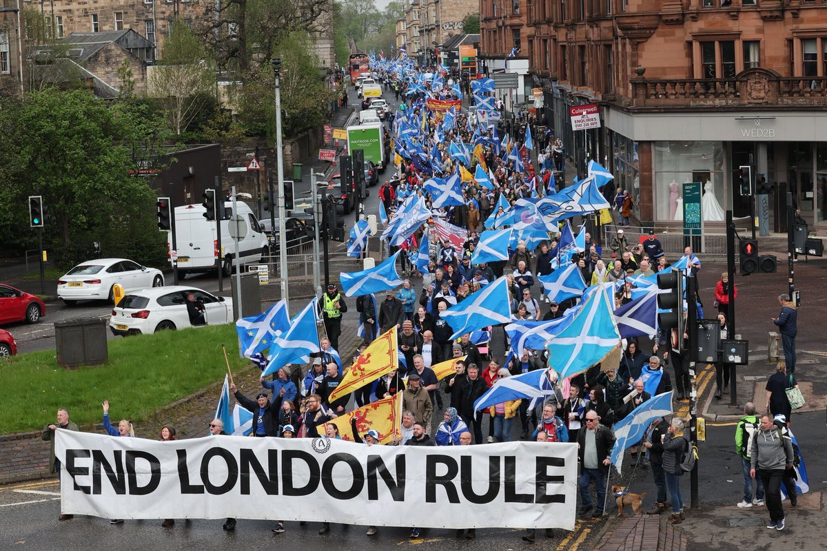 Bruce Wee 黃宇銘 tweet media