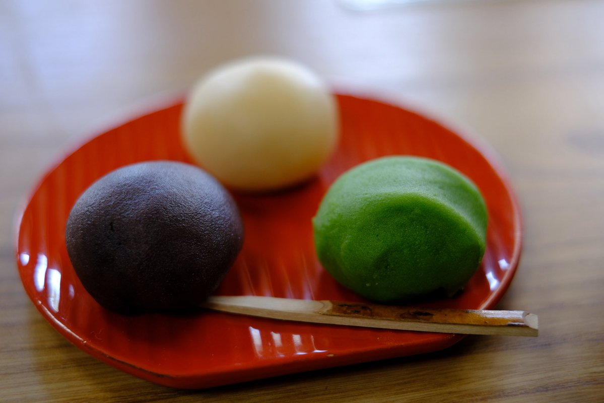 S.snafkine tweet media