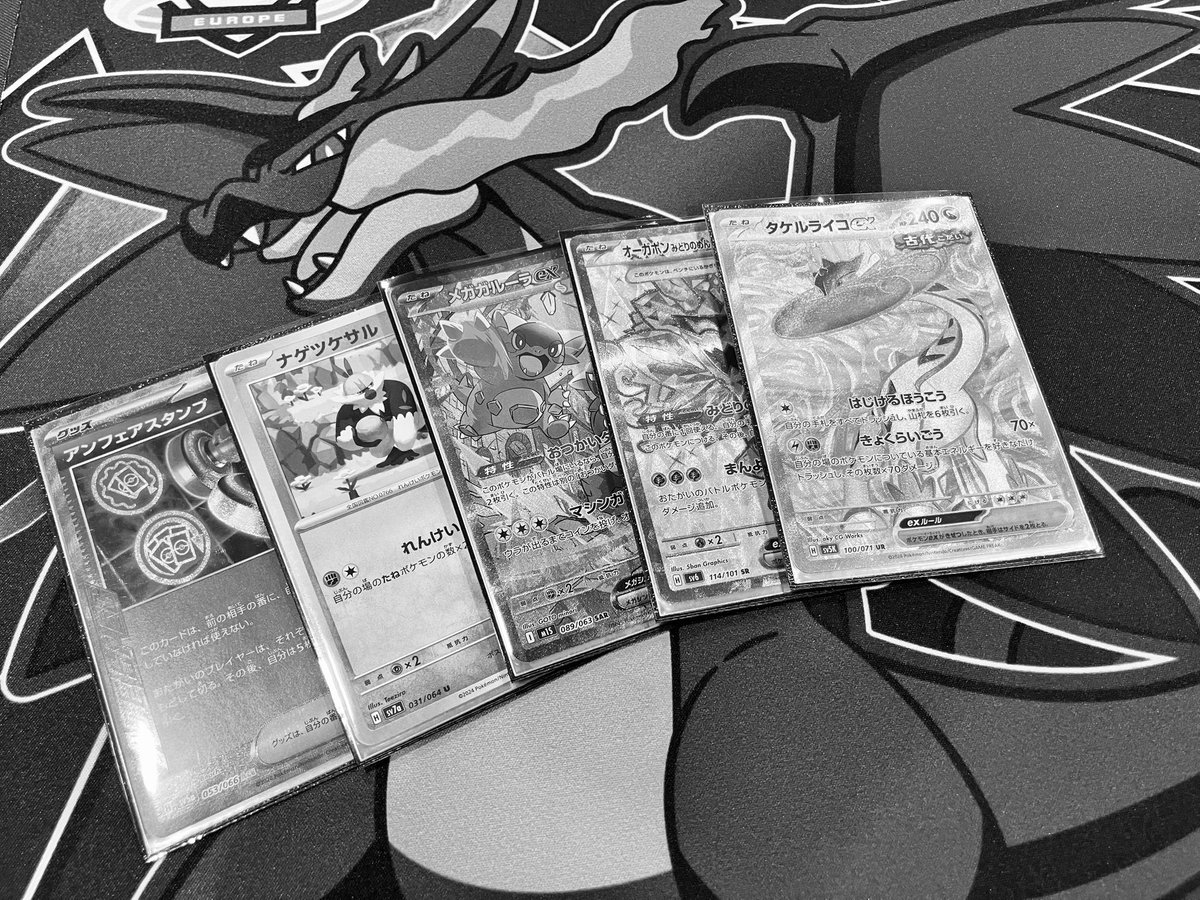 のっこ tweet media