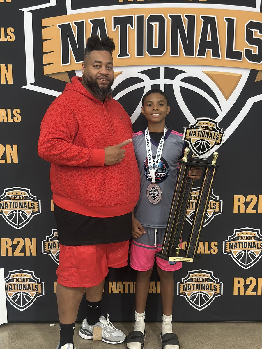 Eli_Ikemba's tweet photo. Showtime Elite: 5-1 in the Ice Breaker National Qualifier in Round Rock. Won 1st place in the Gold bracket!
@AbernathyHoops @CoachThomp @CoachWhiteDB1
@806hsscmedia
@GradyMajors @TravisBranham_
@Cassidy_Rob @BenjaminGolan @raj_manjrekar
@NextUpRecruits @TRecruitedFilm
@PrepHoops https://t.co/rCCH7IP5pM