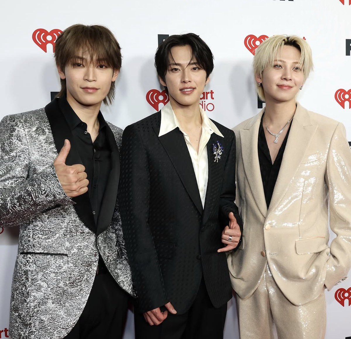 🍯 🏠 tweet media