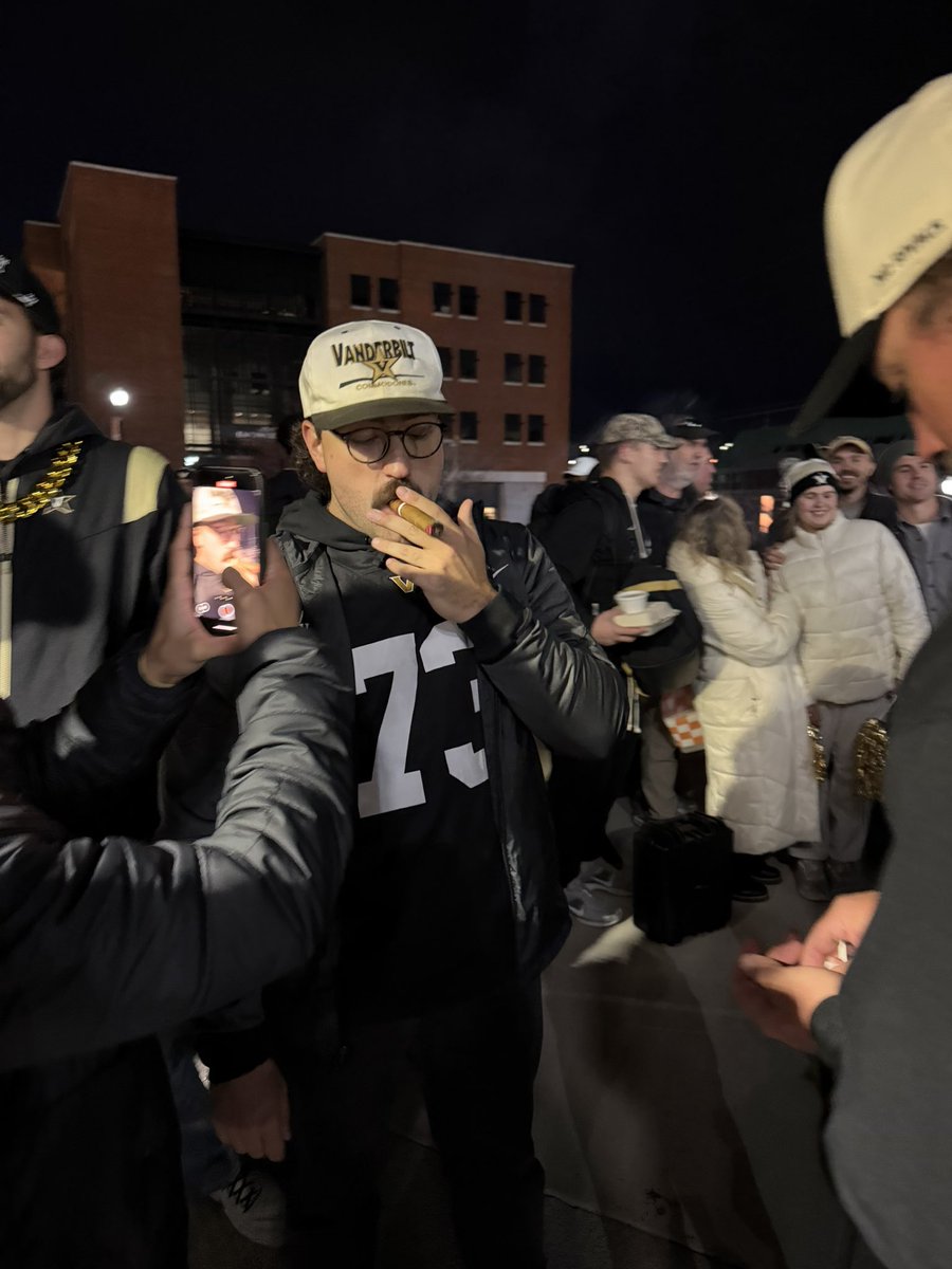 Hacksquat Jim Duggan tweet media