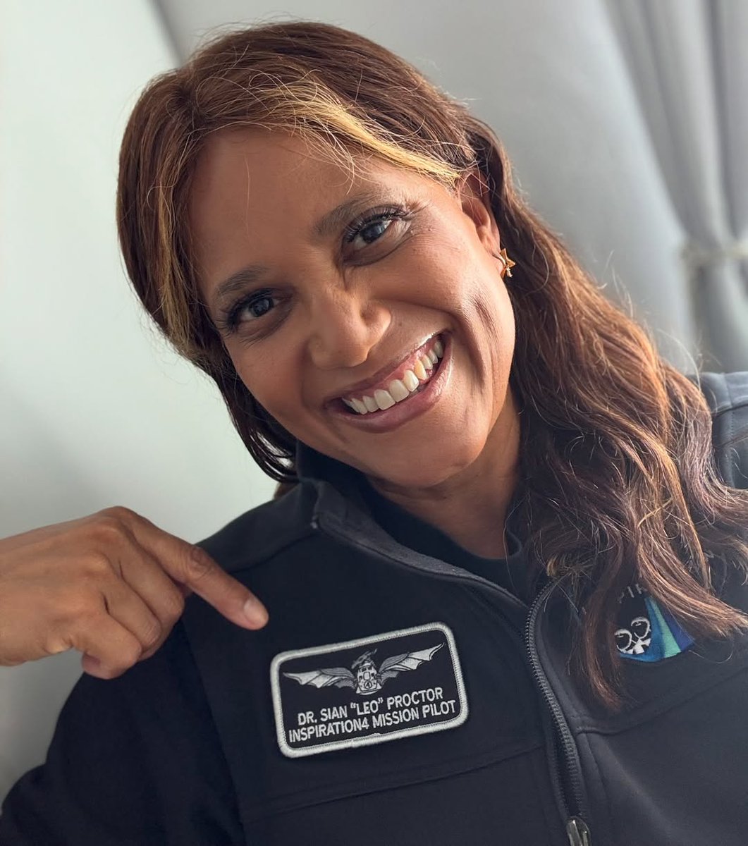 Cady Coleman tweet media