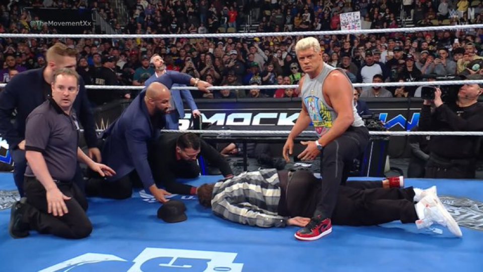 Navtreaks's tweet photo. Kids had                                              Now it’s   
their fun                                          Men’s turn
#SmackDown https://t.co/1SnYfb5ja2