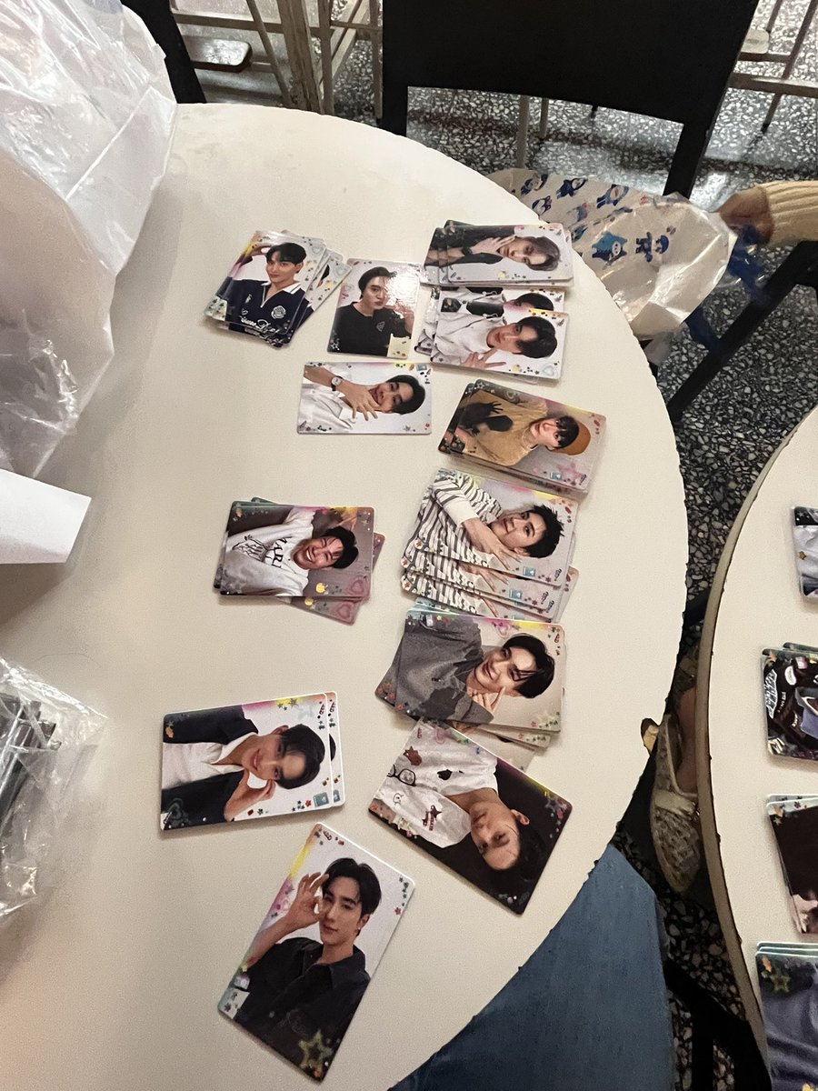 bbbillbam's tweet photo. การ์ดเหลือ 200-300 ใบ เดมมาสอบถามได้นะคะ ไม่มีเวลาลงเลย 😭

เริ่มต้น 20 ค่า

จัดส่ง 40🚘 ไม่มีนัดรับค่า‼️

#GMMTVFANIVAL2026 https://t.co/mxFcWYRl7s