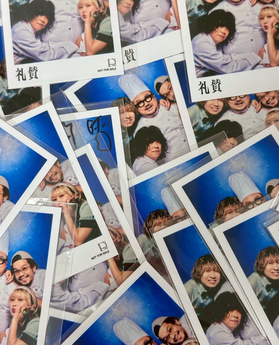 💿CD特典情報💿 ツアー会場の限定特典として ▷集合ブロマイド ▷B2