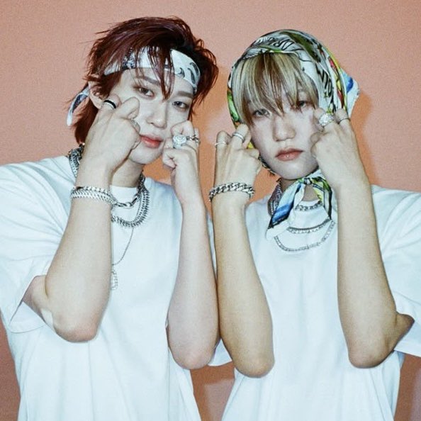 niv ✮ UNIQUE tweet media