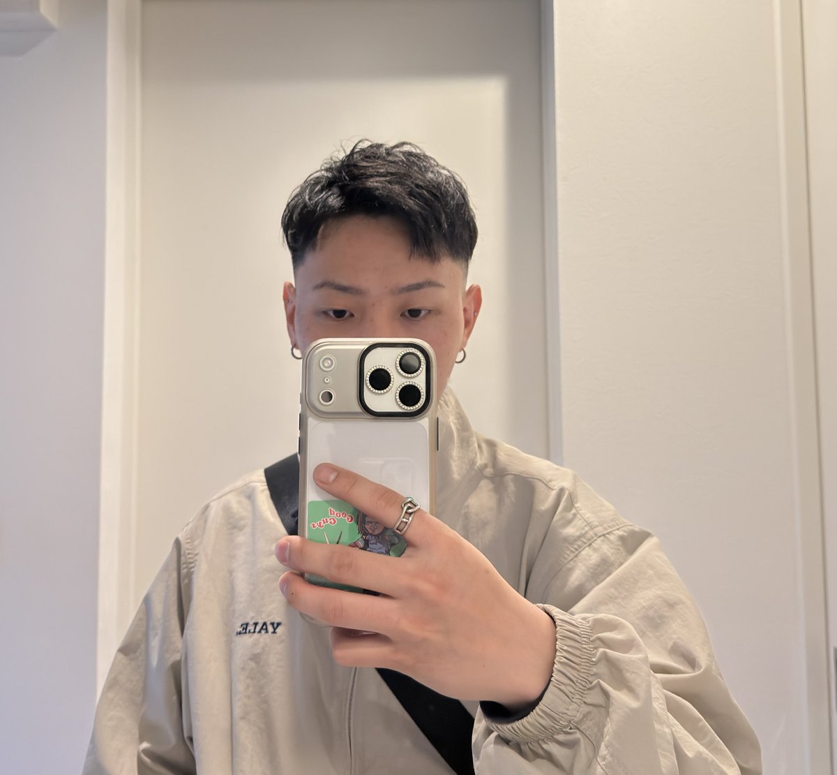 _ReeN__12's tweet photo. 久々の短髪👨🏻‍🦲 https://t.co/wEJdmoLGTf
