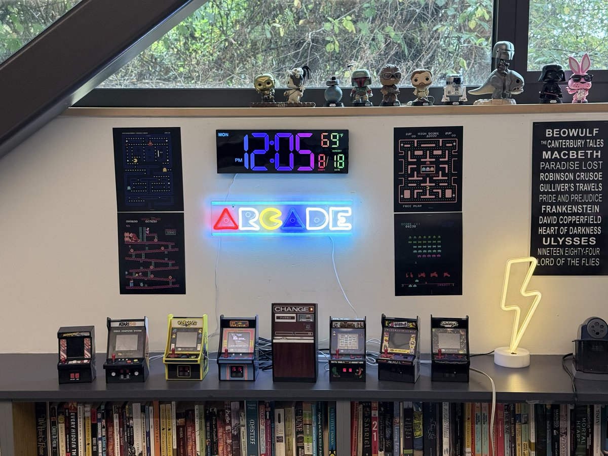 Bring back Schoolhouse Rock tweet media