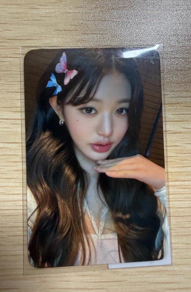 wts want to sell
lfb looking buyer

Wonyoung nabi Luckydraw withmuu show what i am swith i have concert world tour pob kupu kupu ld wm 

Price 220k
excl 15% admin oren
goodcon✅ sensi &amp; impatient✖️
Jatim based