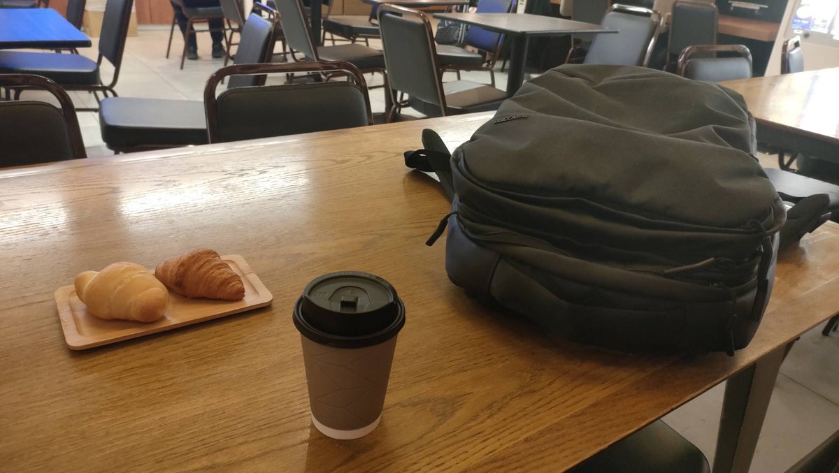 らいばる🐰ホテル暮らしミニマリスト tweet media