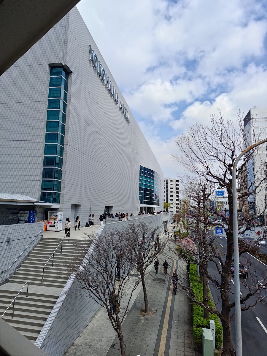 まつさん tweet media