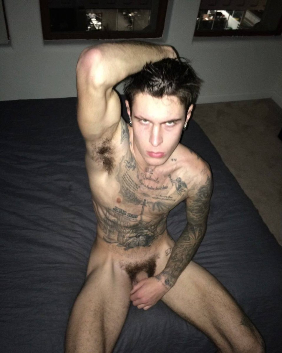 pornoligero.com tweet media