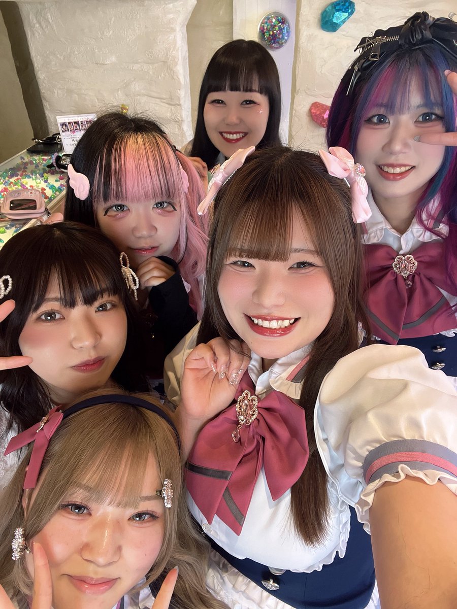 おきゅいん🎀

今日の魔法は
ストレートハーフツインです🪄💫

きらりさんのバースデーイベント‼️

メイドちゃんみーーーんなで❣️
ご帰宅お待ちしております✨✨

#ハートオブハーツ #秋葉原 #メイドカフェ