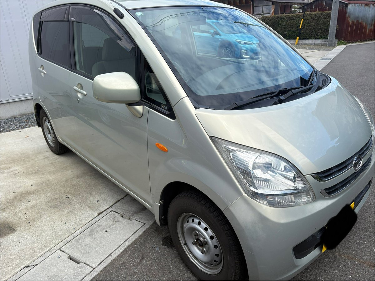 Graphic_Paddock's tweet photo. 販売車両
L185 ムーヴ

H20年式　距離9.9万キロ
貴重な4WD 5速MT！
車検　R9 2月
新車からの整備記録簿がほぼ揃っています！
機関良好
夏タイヤ、冬タイヤセット！！

FR化してドリフト、グリップレース、足車にも！
自動車税込みで15万！
東海近辺陸送可能
写真続きます！
#車売ります https://t.co/hXhHpAEldh