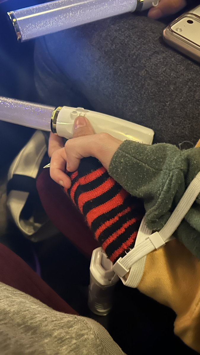 rose ⚢ 💄🪶 tweet media