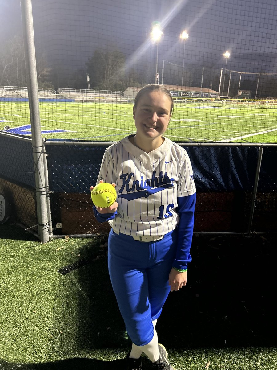 CathSoftball's tweet photo. KP with the no doubter to centerfield!!!
@LilPriz16 https://t.co/HxTH1btjbi