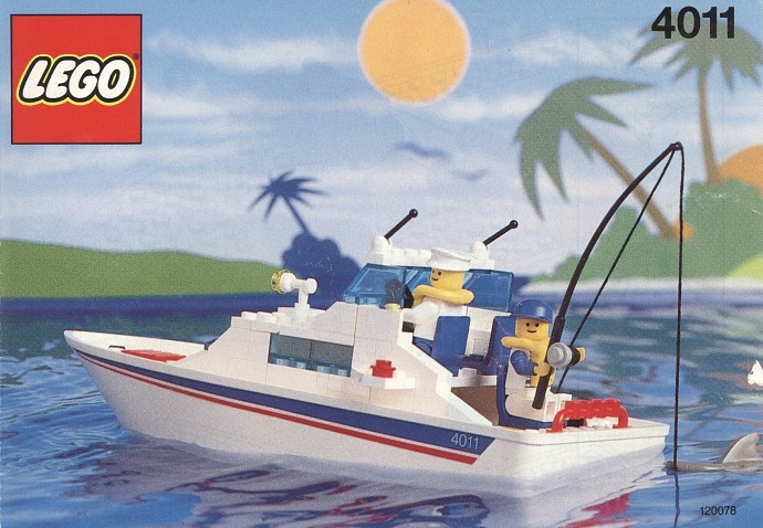 blocksmagazine's tweet image. 3050 Shanghai Surprise. 4940 Granite Grinder. Many LEGO sets from the 1990s had alliterative names. 4011 Cabin Cruiser is an attractive model - the fisherman's seat at the rear reminds us a bit of a #StarWars Snowspeeder gunner. Visit BlocksMag.com today!

#LEGO #AFOL