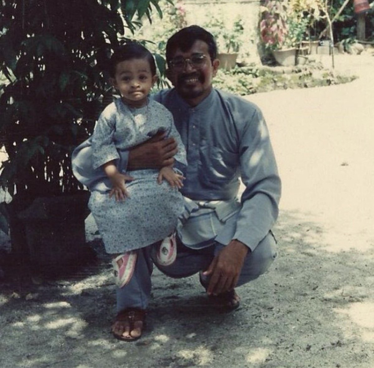 Endang Hyder tweet media