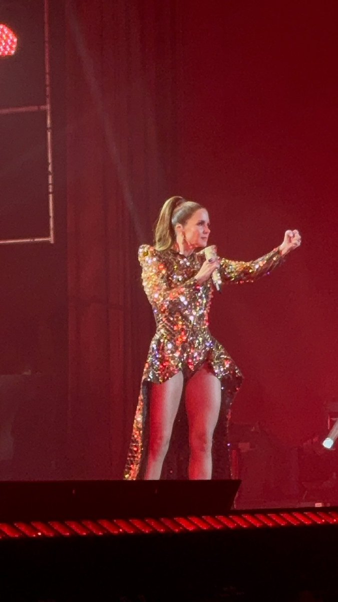 Estefania🐝💚✨ tweet media