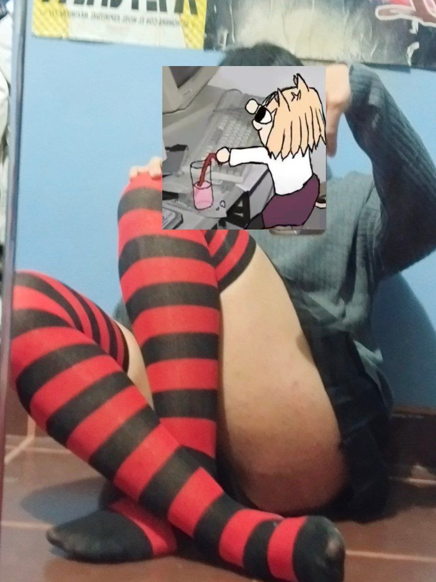 𝐃𝐞𝐦 𝐭𝐡𝐞 𝐬𝐭𝐮𝐩𝐢𝐝 𝐟𝐞𝐦 (ᗜˬᗜ) tweet media