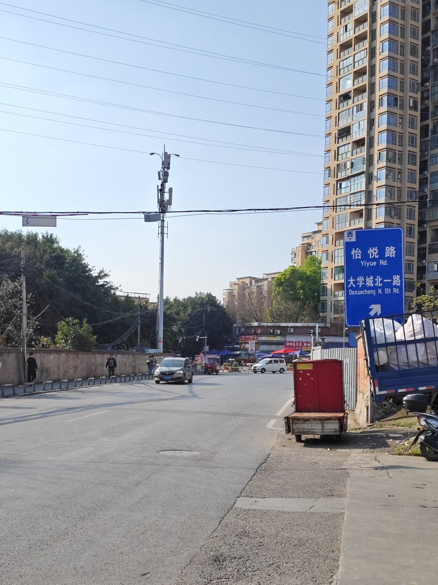 纯情女大网恋被骗0.01元 tweet media