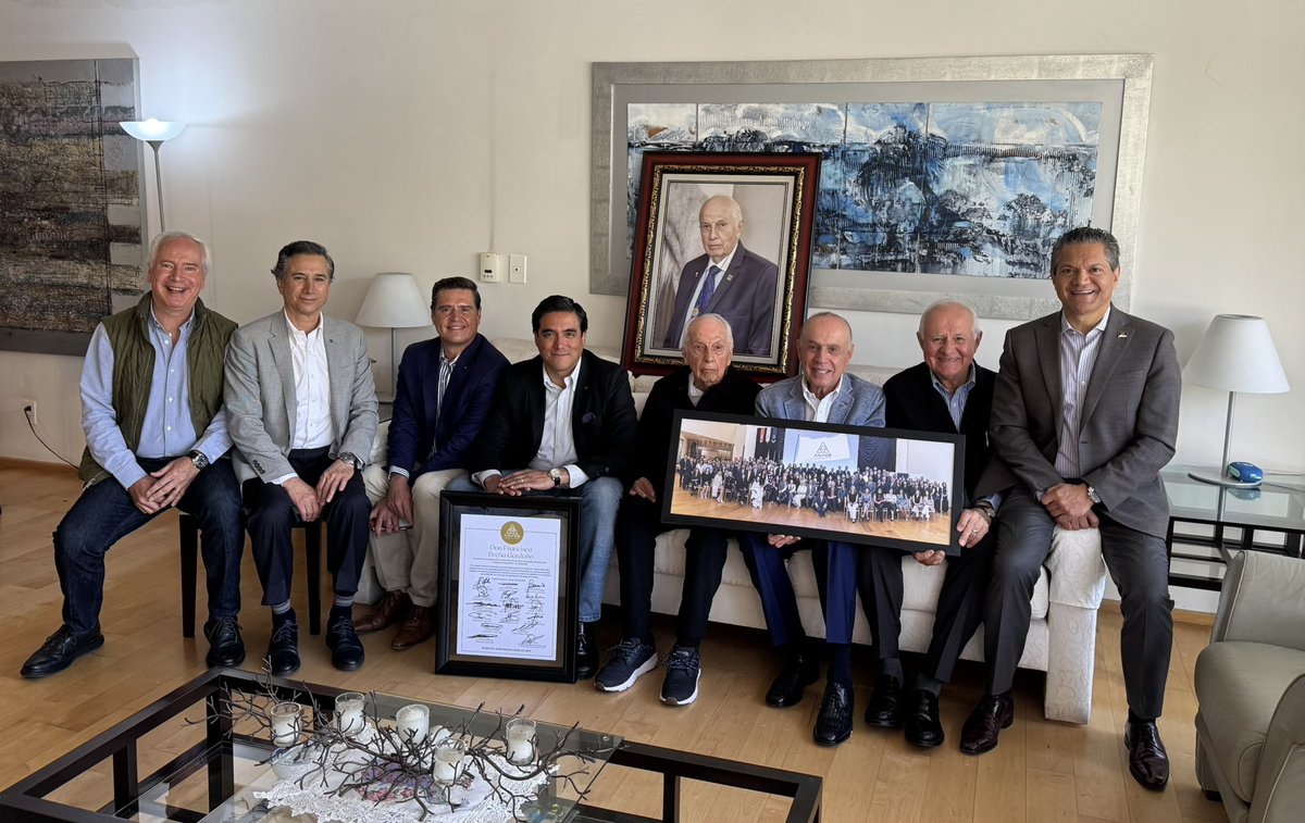 Alvaro J. Altamirano tweet media