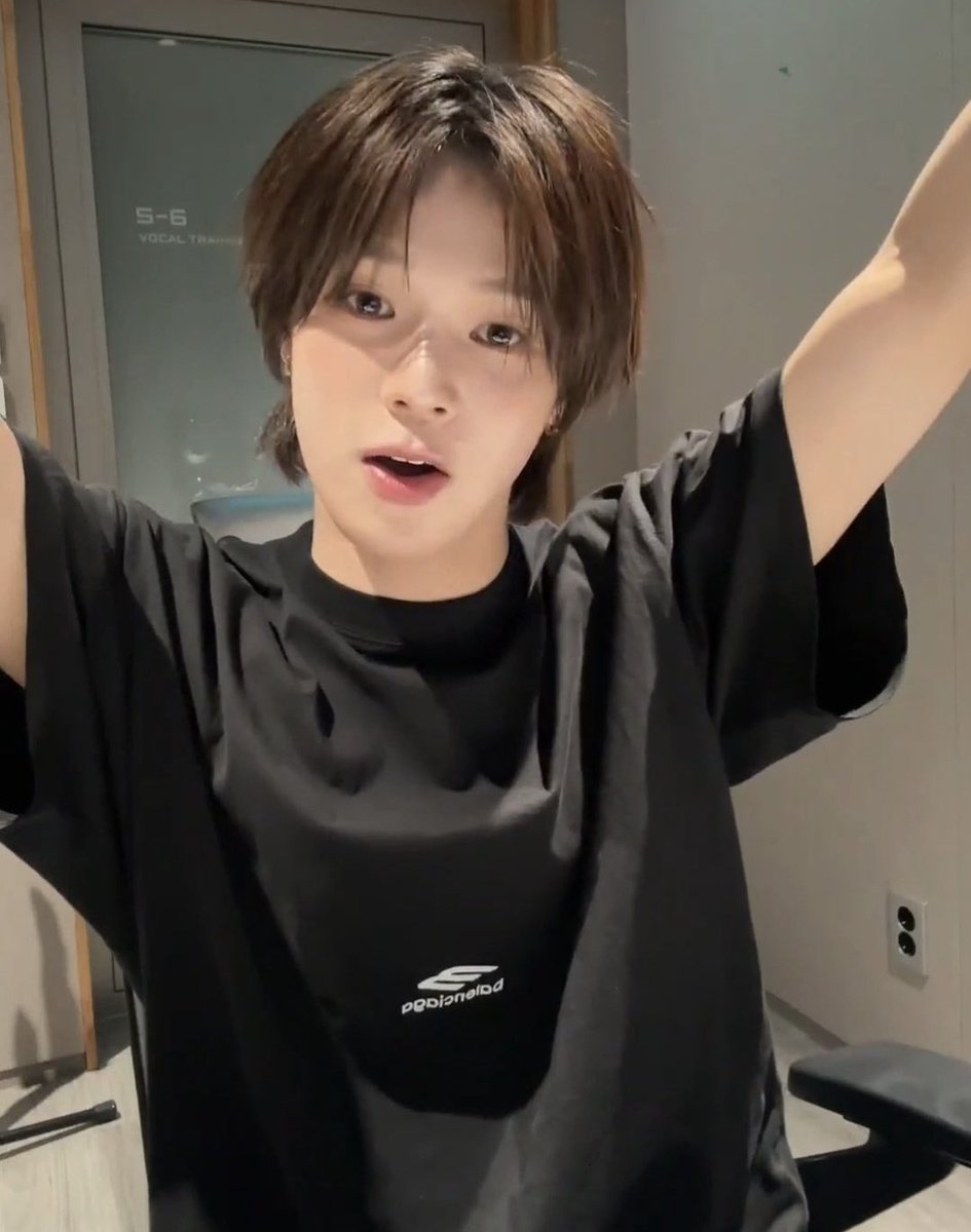 amaya on fire 🐺🪽 tweet media