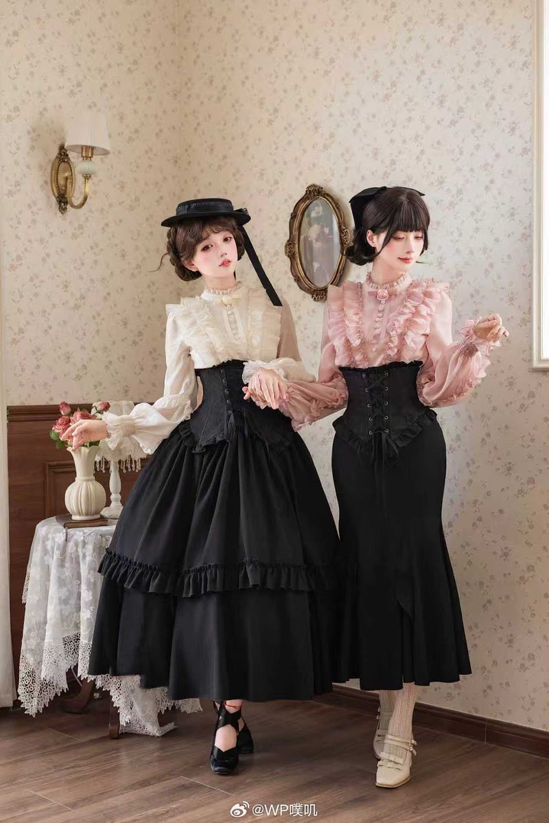 Roses on the Roof～ロリィタ＆クラシック【公式PR】 tweet media