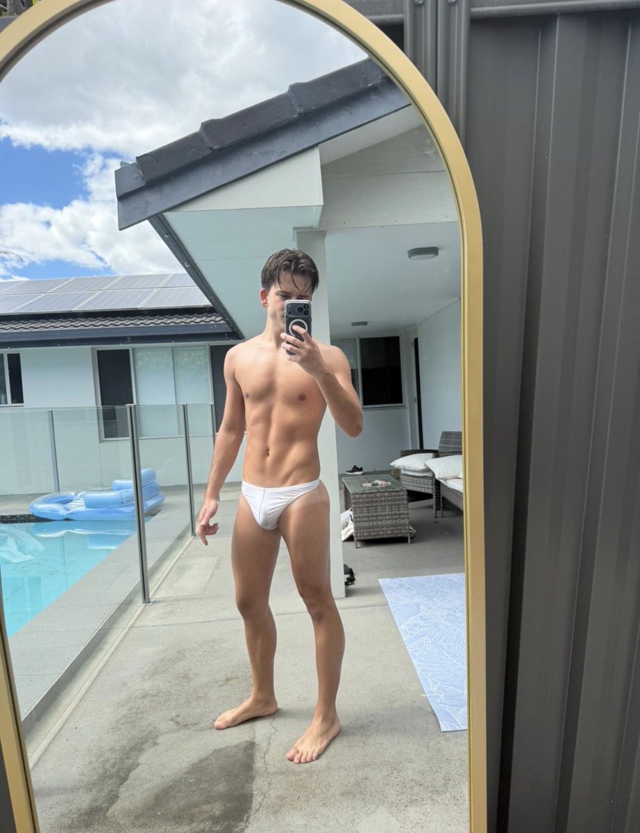 Galvichjason's tweet photo. Tan lines to create today 😜😈 https://t.co/JJDcKQEvJS