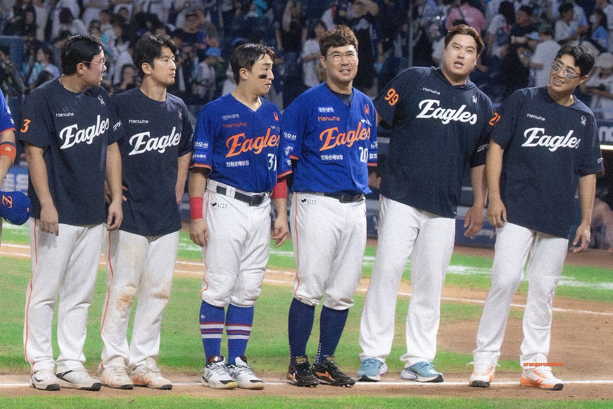 ᴏʀᴀɴɢᴇʀᴏᴍᴀɴᴄᴇ tweet media