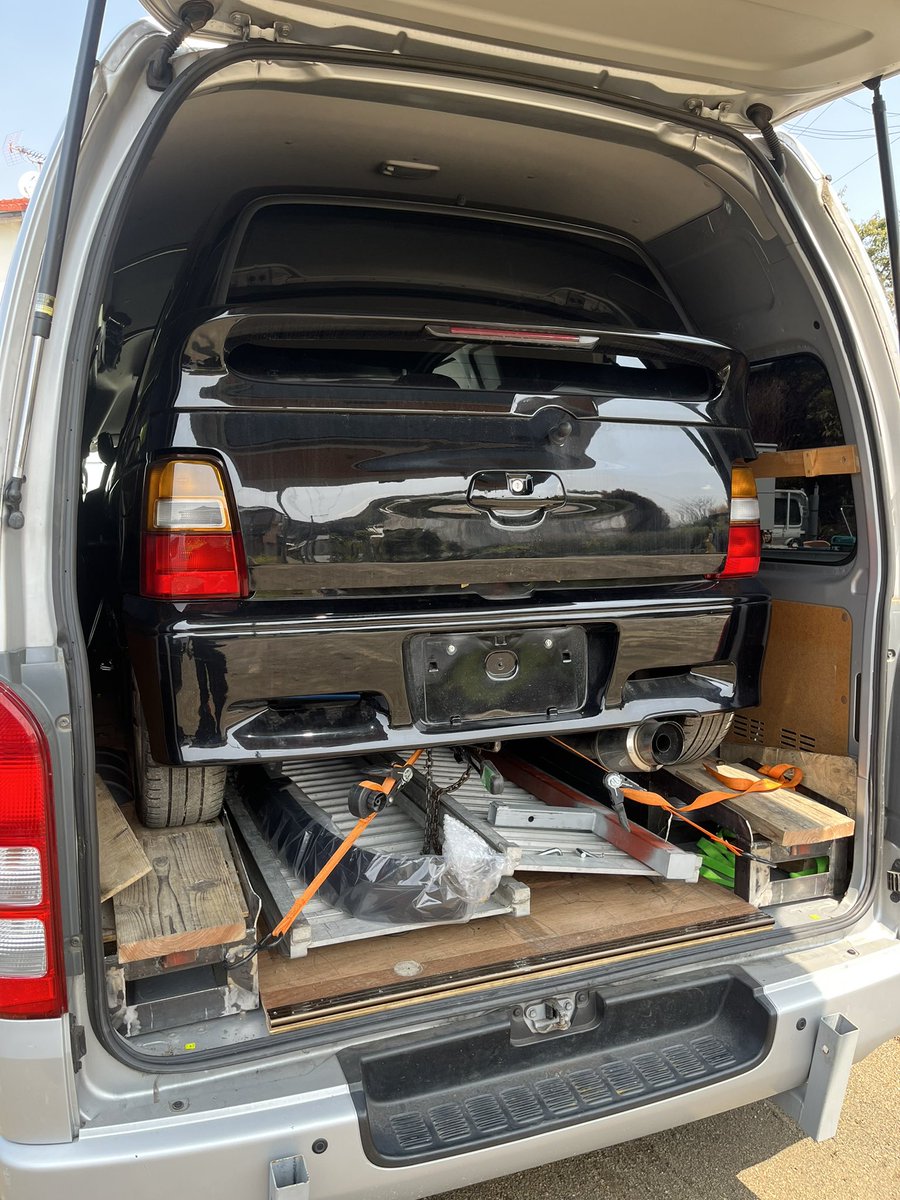 よっか tweet media