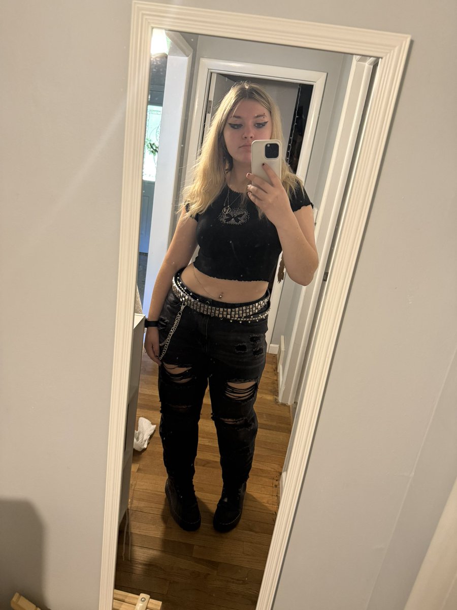 hAiley |-/ SHAKY+INDY Ψ tweet media