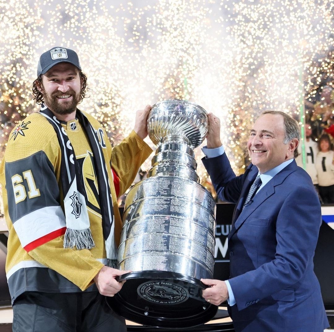 Knights Watch tweet media